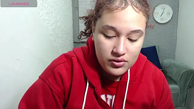 Snapshot of leilasosexy chatting on 07/15/26, 12:43 leilasosexy online show from 07/15/26, 12:43