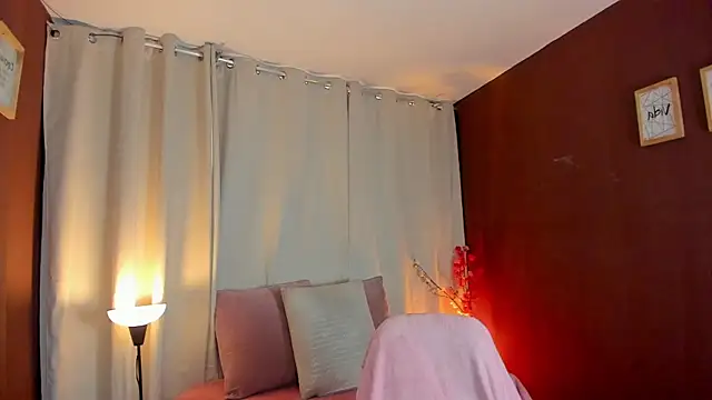 sensual fer online show from 06/25/26, 12:31