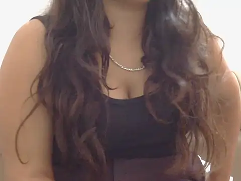 komaljaan11 online show from 06/05/26, 06:52