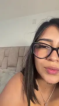 Snapshot of Nicolegh_ chatting on 07/14/26, 02:05 Nicolegh online show from 07/14/26, 02:05
