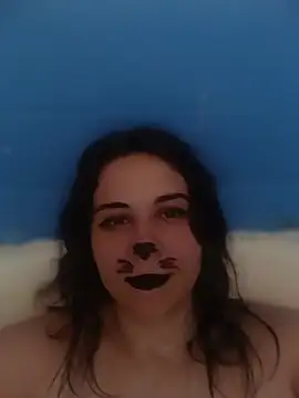 Snapshot of KattyySummer chatting on 07/27/26, 02:35 KattyySummer online show from 07/27/26, 02:35