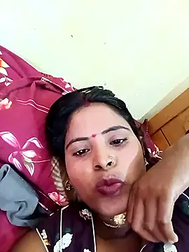 Snapshot of KRITIKA01990 chatting on 06/04/26, 04:29 KRITIKA01990 online show from 06/04/26, 04:29
