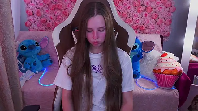 Snapshot of Sasha_Foxyyy chatting on 06/03/26, 01:46 Sasha Foxyyy online show from 06/03/26, 01:46