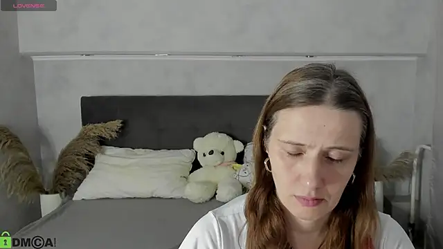 Snapshot of Kathrine-Meyer chatting on 07/07/26, 01:08 Kathrine-Meyer online show from 07/07/26, 01:08