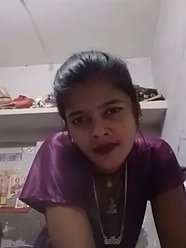 Snapshot of Hot_bhabi0123 chatting on 06/03/26, 03:50 Hot bhabi0123 online show from 06/03/26, 03:50