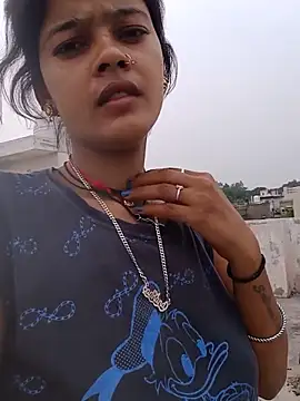 Snapshot of Hot_bhabi0123 chatting on 06/19/26, 04:06 Hot bhabi0123 online show from 06/19/26, 04:06
