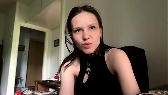 Snapshot of Sarahthegreatest chatting on 06/06/26, 06:18 Sarahthegreatest online show from 06/06/26, 06:18