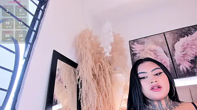 Snapshot of Lairahearvy chatting on 07/01/26, 12:18 Lairahearvy online show from 07/01/26, 12:18