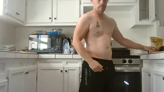 Snapshot of Daddy_Smallz_xxx chatting on 06/28/26, 10:16 Daddy Smallz xxx online show from 06/28/26, 10:16