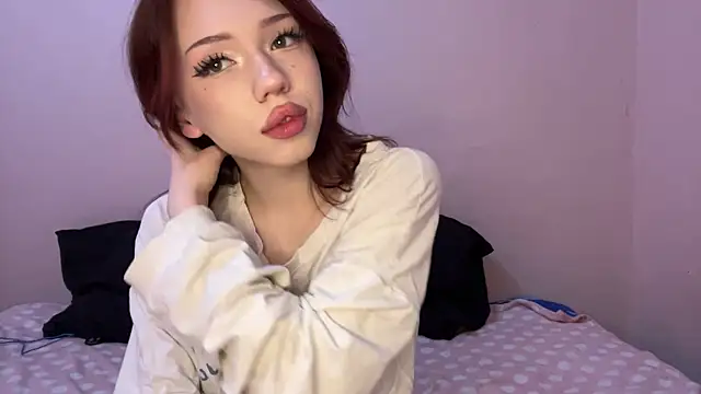 moonlure online show from 07/23/26, 12:03
