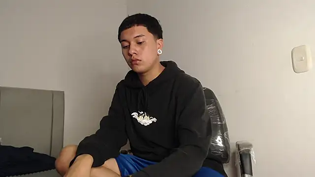 Owenn  blueee online show from 07/23/26, 03:15