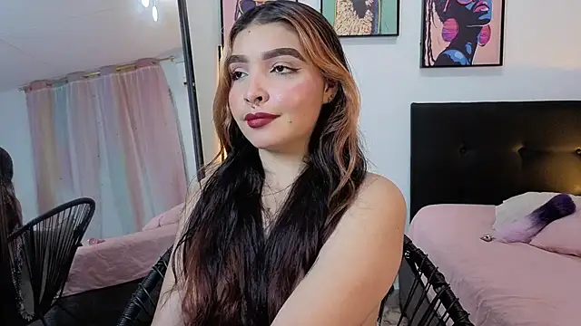 Maia Mancini5 online show from 06/14/26, 03:08