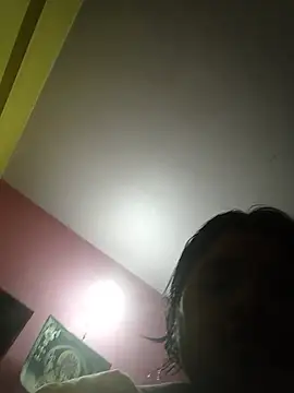 Snapshot of Sampa-hot-boudi chatting on 06/15/26, 05:04 Sampa-hot-boudi online show from 06/15/26, 05:04