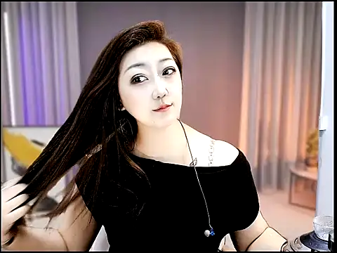 Snapshot of Mimi131499 chatting on 07/13/26, 12:19 Mimi131499 online show from 07/13/26, 12:19