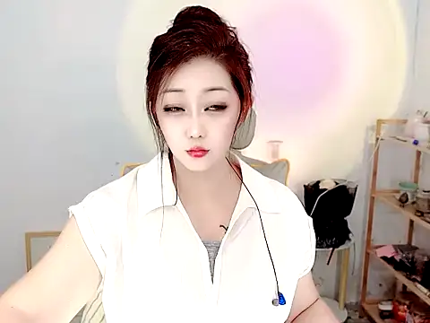Snapshot of Mimi131499 chatting on 07/24/26, 12:36 Mimi131499 online show from 07/24/26, 12:36