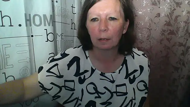 Snapshot of Schastlivaya43 chatting on 06/10/26, 09:03 Schastlivaya43 online show from 06/10/26, 09:03