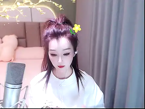 Snapshot of Mimi66688 chatting on 06/11/26, 10:35 Mimi66688 online show from 06/11/26, 10:35