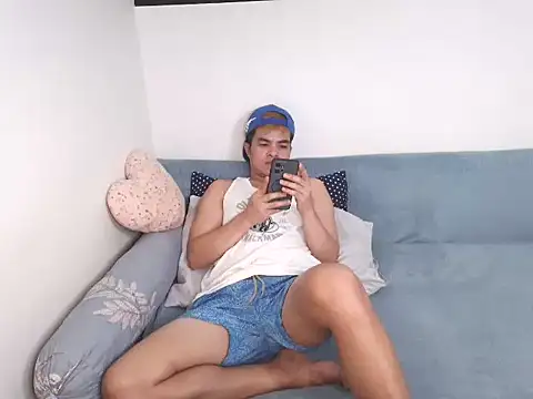 Snapshot of yourmikexxx chatting on 07/18/26, 12:09 yourmikexxx online show from 07/18/26, 12:09