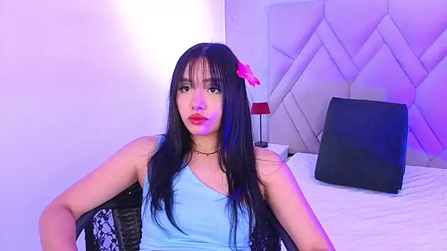 Snapshot of Mila__Fire chatting on 06/25/26, 11:48 Mila Fire online show from 06/25/26, 11:48
