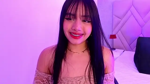 Snapshot of Mila__Fire chatting on 07/07/26, 11:58 Mila Fire online show from 07/07/26, 11:58