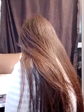 Snapshot of Shannel_72 chatting on 06/06/26, 04:06 Shannel 72 online show from 06/06/26, 04:06