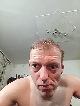 Snapshot of RubberFetischem chatting on 03/18/26, 04:37 RubberFetischem online show from 03/18/26, 04:37