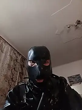 Snapshot of RubberFetischem chatting on 07/03/26, 01:45 RubberFetischem online show from 07/03/26, 01:45