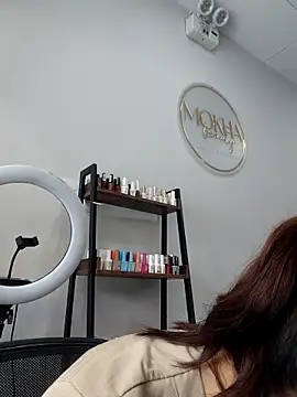 gabygonzzz online show from 06/04/26, 06:36