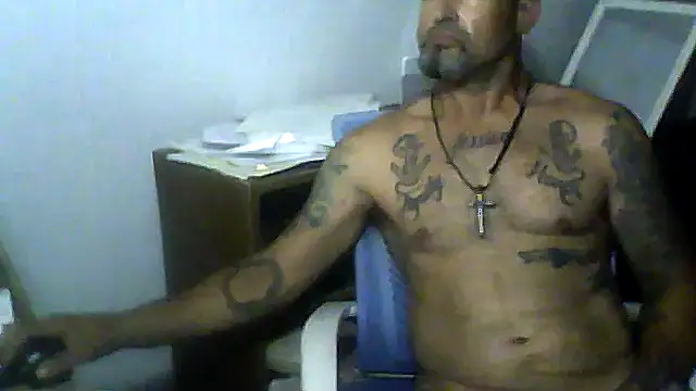 Snapshot of SlickDickyadown chatting on 06/20/26, 04:15 SlickDickyadown online show from 06/20/26, 04:15