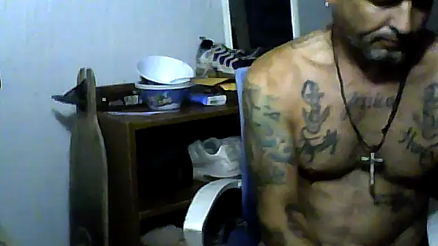 Snapshot of SlickDickyadown chatting on 07/05/26, 02:18 SlickDickyadown online show from 07/05/26, 02:18