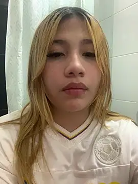 Snapshot of zury_cute1 chatting on 06/28/26, 09:37 zury cute1 online show from 06/28/26, 09:37