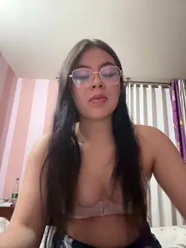 makii 30 online show from 06/07/26, 03:21