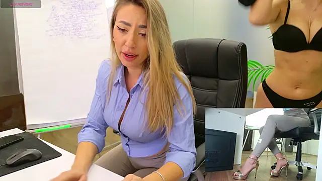 Snapshot of BabesGoWild chatting on 01/26/25, 09:07 BabesGoWild online show from 01/26/25, 09:07