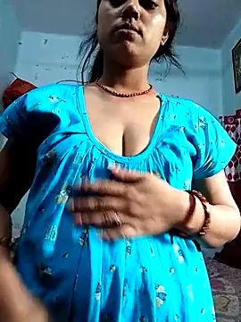Snapshot of Hoty-sona chatting on 06/07/26, 05:11 Hoty-sona online show from 06/07/26, 05:11