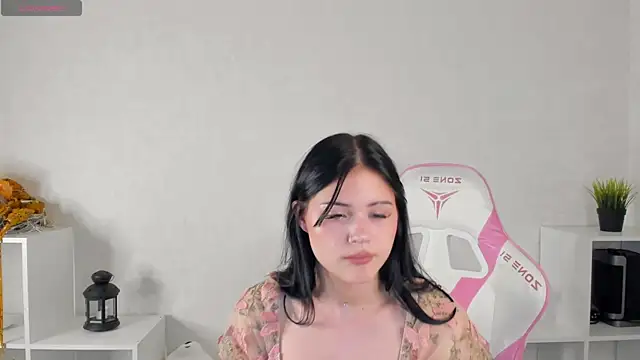 Snapshot of Baby_Sunsh1ne_ chatting on 06/25/26, 05:34 Baby Sunsh1ne online show from 06/25/26, 05:34
