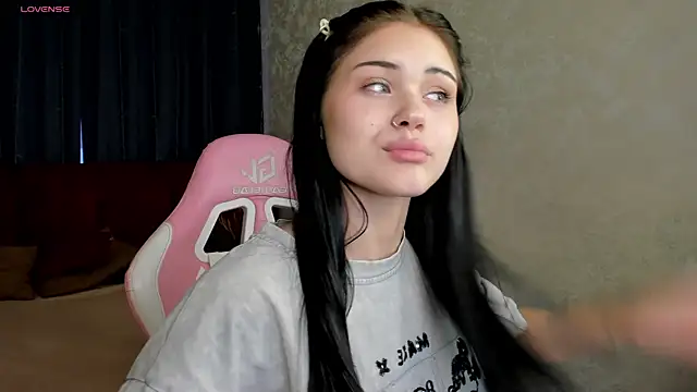 Snapshot of Baby_Sunsh1ne_ chatting on 07/05/26, 08:54 Baby Sunsh1ne online show from 07/05/26, 08:54