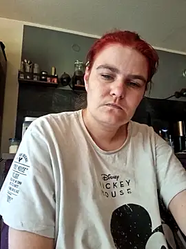 Snapshot of GoldenWifee chatting on 06/19/26, 05:12 GoldenWifee online show from 06/19/26, 05:12