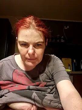 Snapshot of GoldenWifee chatting on 07/10/26, 04:06 GoldenWifee online show from 07/10/26, 04:06