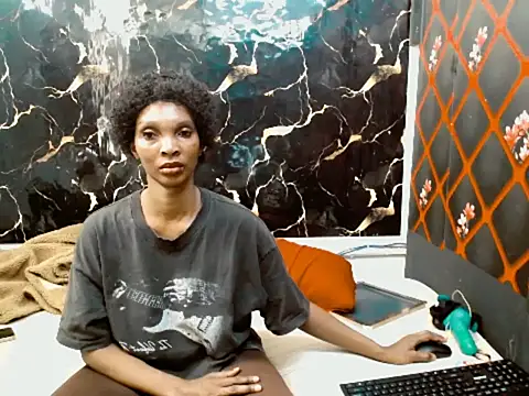 Snapshot of Caramelminxx_ chatting on 06/29/26, 07:25 Caramelminxx online show from 06/29/26, 07:25