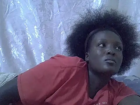 Snapshot of Hot-Zelinda chatting on 06/15/26, 10:45 Hot-Zelinda online show from 06/15/26, 10:45