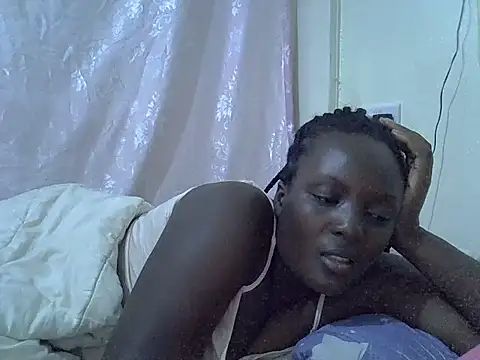 Snapshot of Hot-Zelinda chatting on 07/19/26, 10:57 Hot-Zelinda online show from 07/19/26, 10:57
