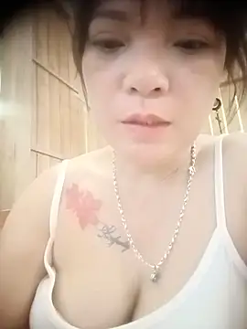 Snapshot of -Hamin- chatting on 06/07/26, 03:32 -Hamin- online show from 06/07/26, 03:32