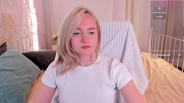 Chloe-Deccer online show from 07/13/26, 01:30