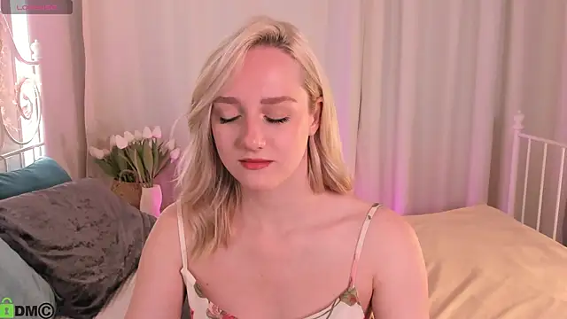 Chloe-Deccer online show from 07/20/26, 01:09