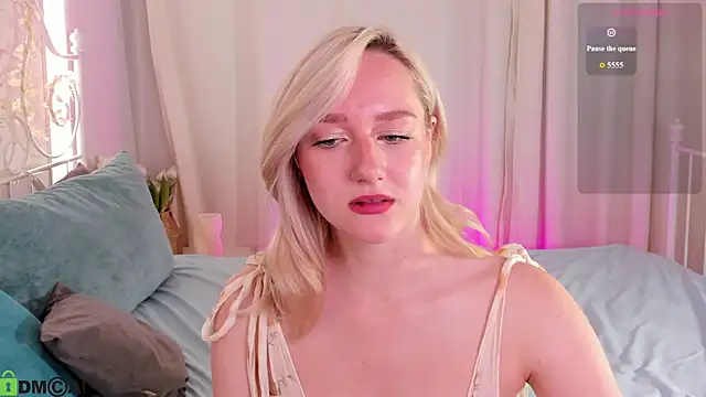 Chloe-Deccer online show from 08/04/26, 01:31
