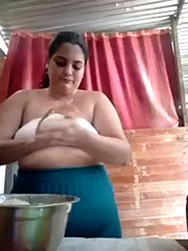 Snapshot of jhoaniita chatting on 07/20/26, 03:47 jhoaniita online show from 07/20/26, 03:47