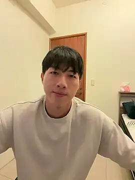 Snapshot of Ace_Min32100 chatting on 06/14/26, 02:08 Ace Min32100 online show from 06/14/26, 02:08