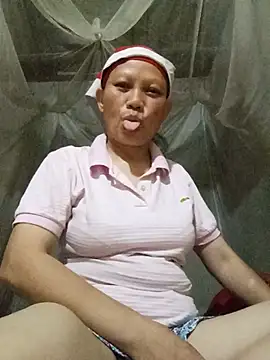 Snapshot of Ila-min chatting on 06/28/26, 11:49 Ila-min online show from 06/28/26, 11:49