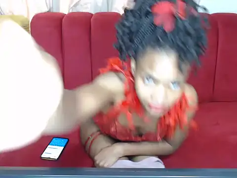 Snapshot of Cristinaahxx chatting on 07/14/26, 11:16 Cristinaahxx online show from 07/14/26, 11:16