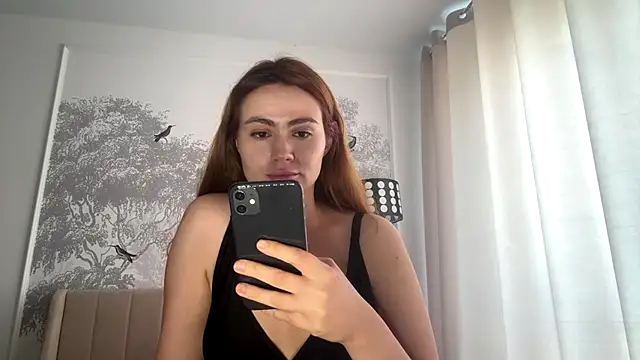 LolaOops online show from 06/19/26, 06:07